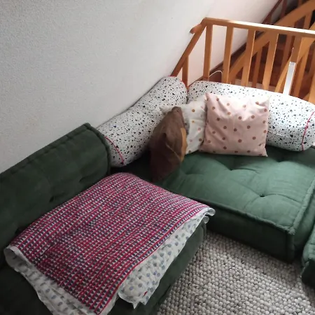 Beautiful Loft Near And Danube Lägenhet